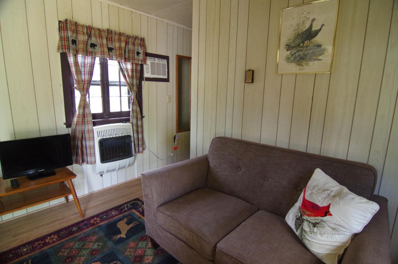 Moreno'S Adirondack Cabins Saranac Lake Ngoại thất bức ảnh